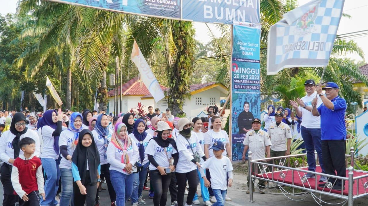 Jalan Sehat Meriahkan HUT BUMN Di Deliserdang
