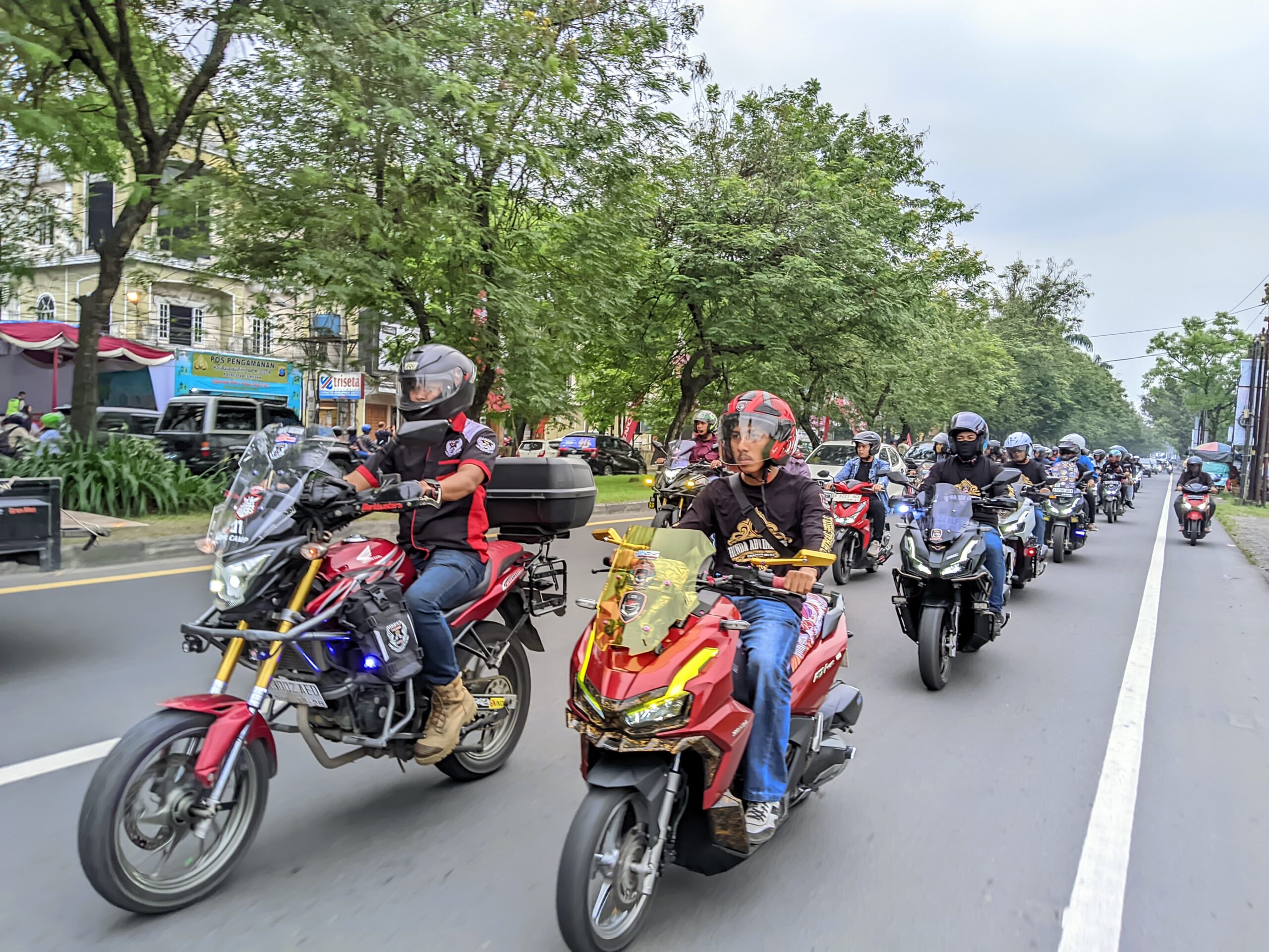Meriahkan HPMD, Komunitas Motor Honda Perkuat Silaturahim