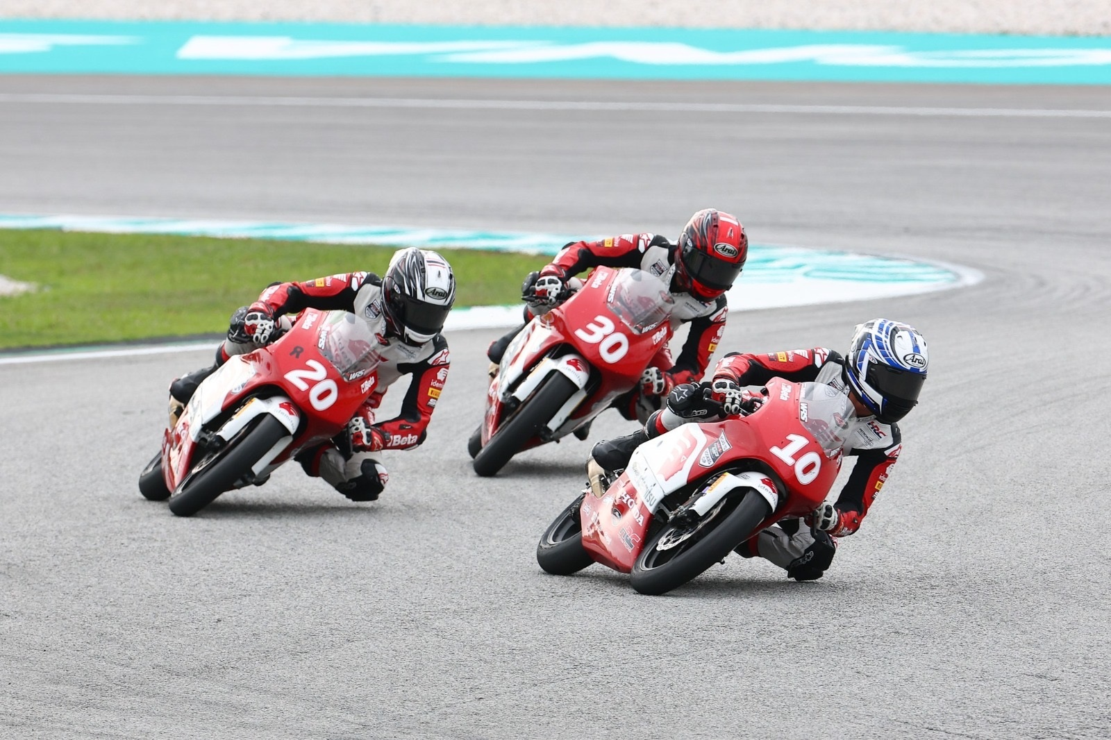 Pebalap Astra Honda Sukses Tuntaskan Musim IATC 2025