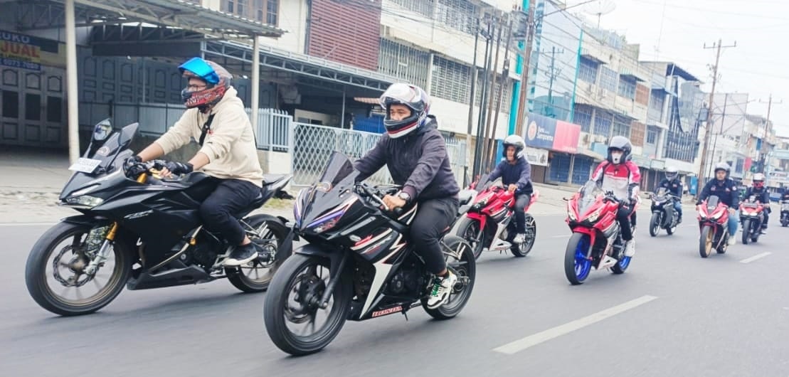 Jadi Kebanggaan Komunitas, CBR250R Dominasi Road Race Asia
