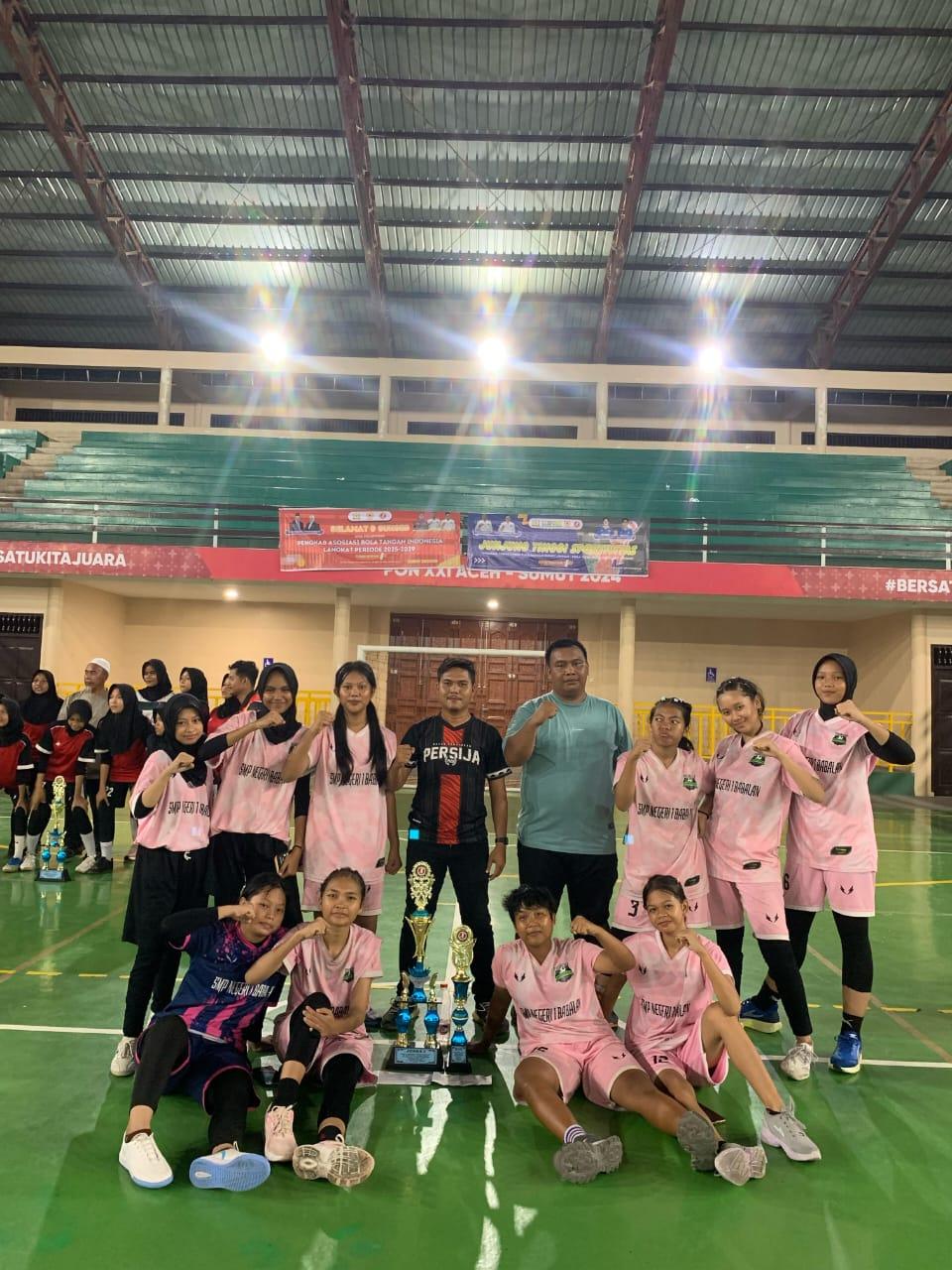 SMPN 1 Babalan Juara Handball Bupati Langkat Cup