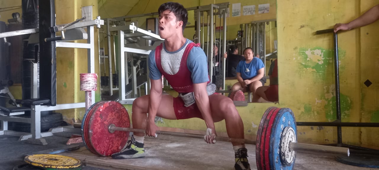 Minim Peralatan, Lifter Sumut Tetap Semangat Persiapan PON