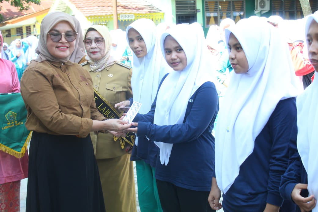 Plt. Bupati Labuhanbatu Hadiri Launching Gerakan Aksi Bergizi Di Sekolah