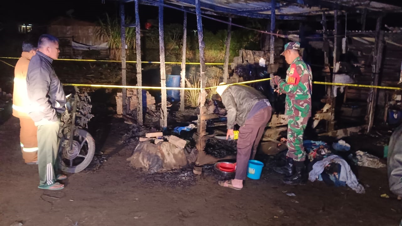 Orang Tua Pergi Ke Warung, Dua Kakak Beradik Tewas Terbakar Di Simalungun