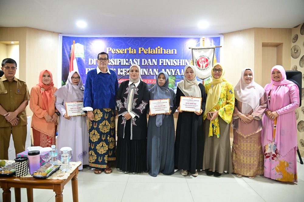 Pelatihan Kerajinan Anyaman Ditutup