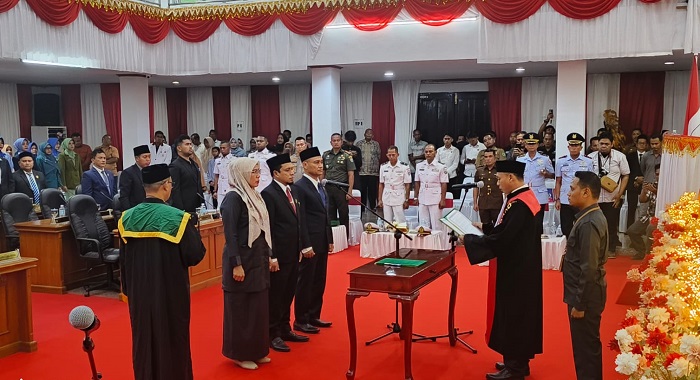 Magdalena Resmi Sebagai Ketua DPRK Sabang