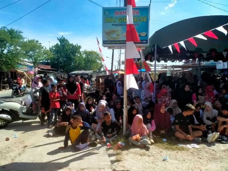 Semarak HUT RI, Ratusan Warga Sungai Pauh Pusaka Jalan Sehat