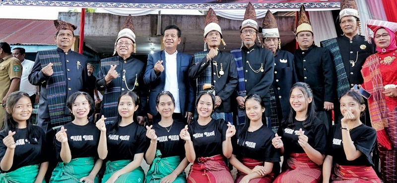 Bupati Simalungun Berangkatkan Hasusuran Raja Dan Sanggar Seni Sihoda Ke Festival Budaya Nusantara