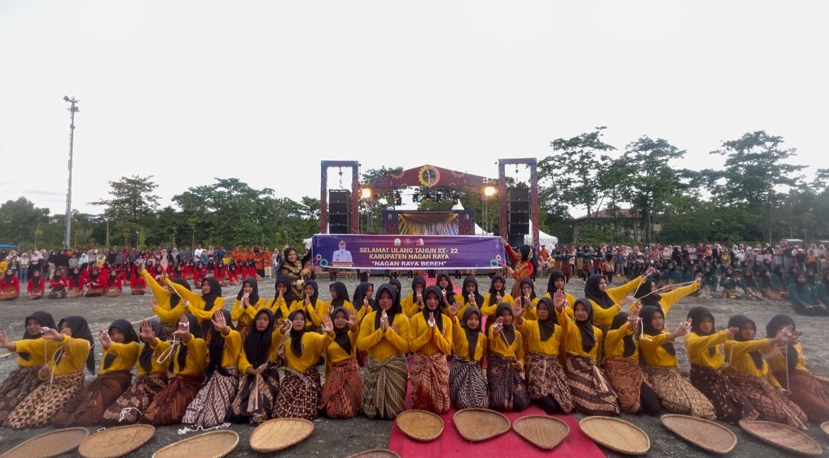 Tarian Masal Pelajar SMPN 1 Seunagan Meriahkan Opening Gelar TTG XXV Aceh