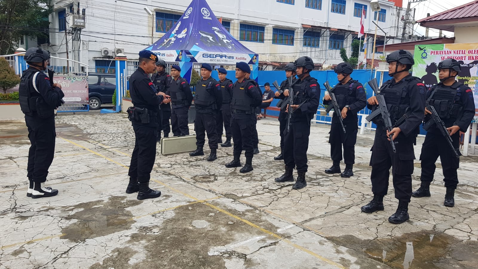 Jelang Nataru, Brimob Kompi 2 Aramiah Sterilisasi Gereja HKBP Langsa