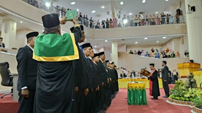 30 Anggota DPRK Banda Aceh Resmi Dilantik, Sembilan Muka Baru