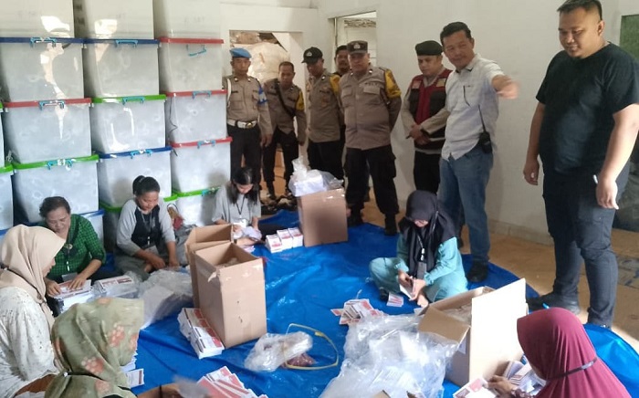 Polres P.Siantar Intensifkan Pengamanan Di Kantor KPU
