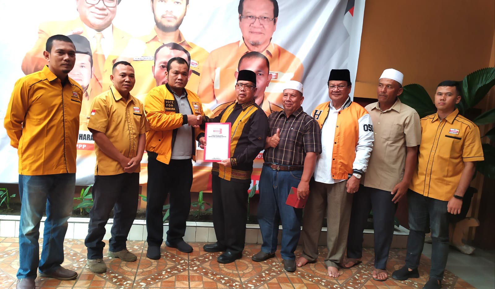Arwin Siregar Dan Imam Sholeh Ambil Formulir Di Hanura Padangsidimpuan