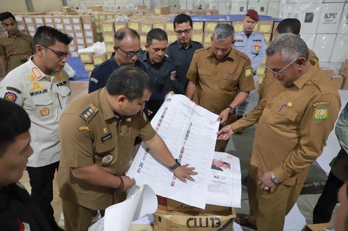 Pj Bupati-Forkopimda Aceh Besar Pantau Logistik Pemilu