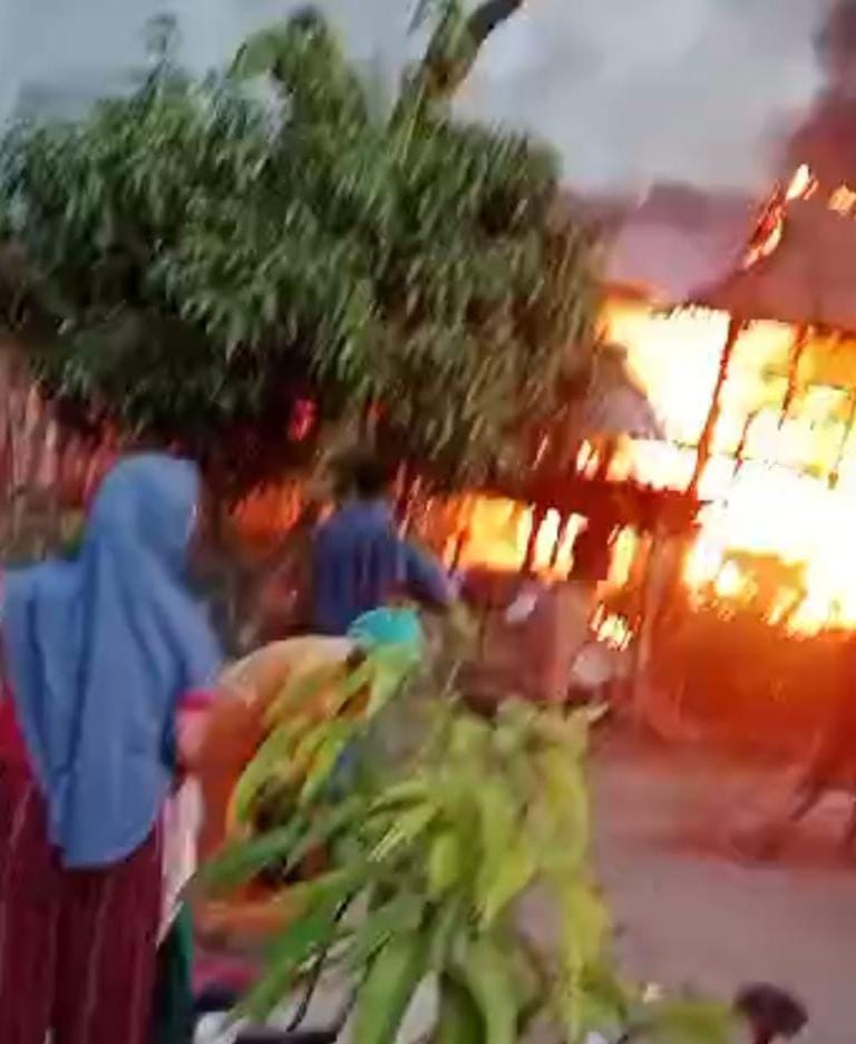 Tiga Rumah Ludes Dilalap Si Jago Merah