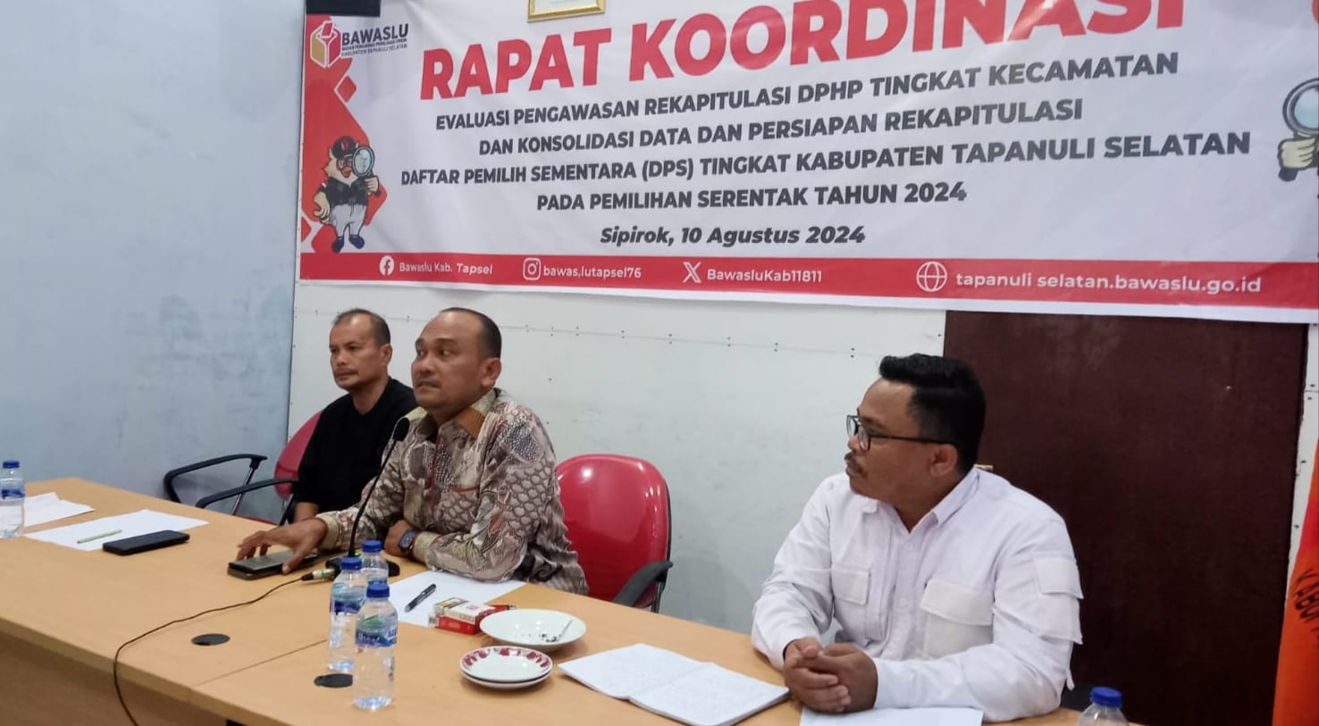 Bawaslu Tapsel Rakor Dengan Panwascam, Jaga Hak Pilih Masyarakat