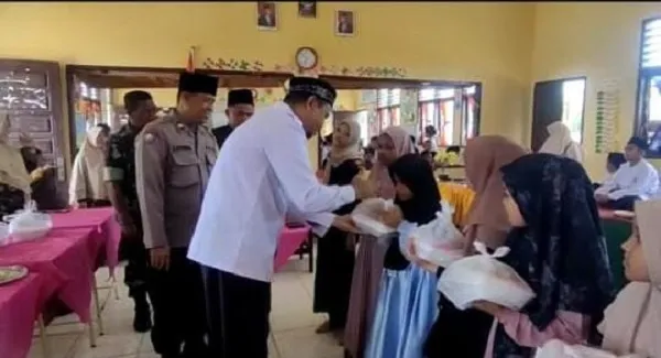 SDN 3 Birem Rayeuk Peringati Maulid Dan Santunin Anak Yatim