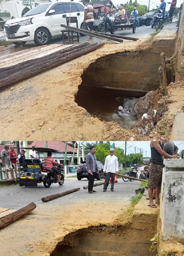 Jembatan Di Ibukota Aceh Singkil Jebol Akibat Banjir