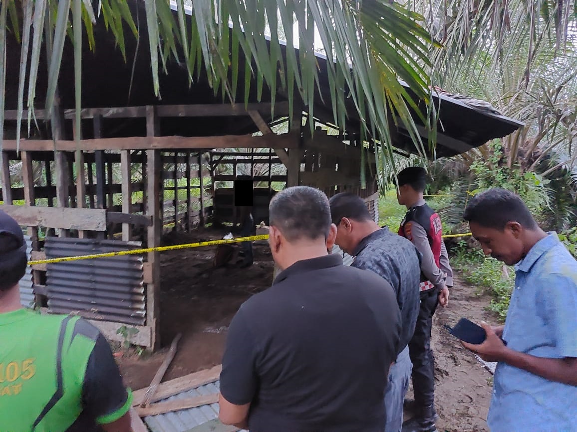 Peternak Ditemukan Tergantung Di Kandang Sapi