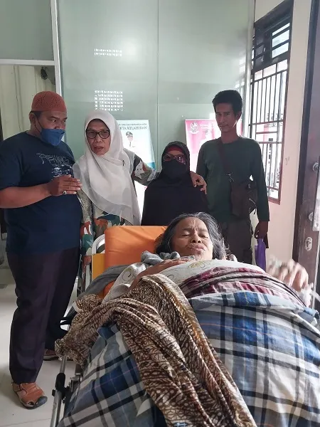Sekretaris Fraksi Demokrat DPRD DS Boyong Warga Sunggal Rekam Data Kependudukan