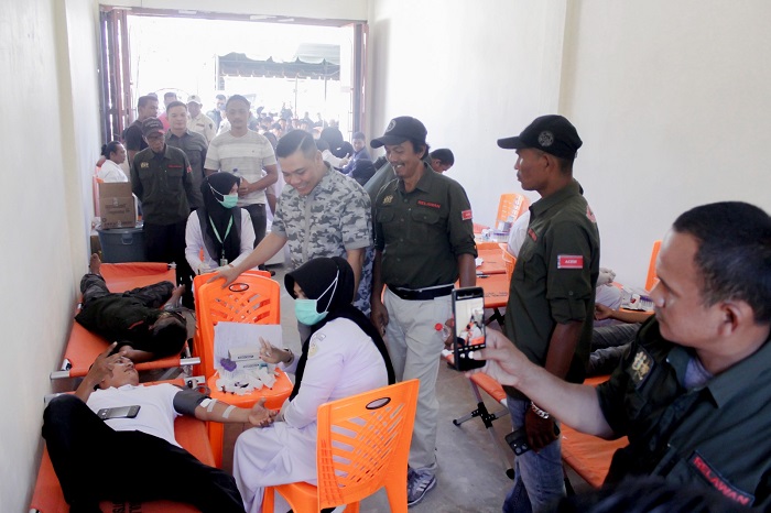 Tim Pemenangan Cabup Pidie Nomor Urut 02 Sarjani-Alzaizi Donor Darah