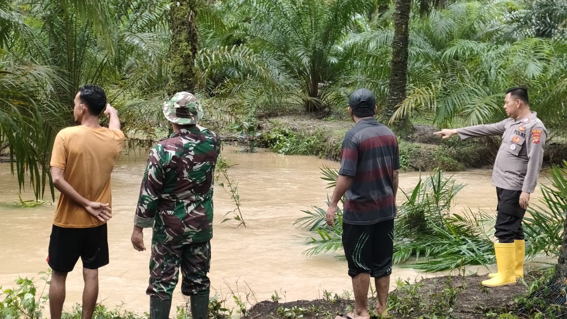 Debit Air Alur Kebun Sawit Meningkat, Bocah Meninggal Tenggelam