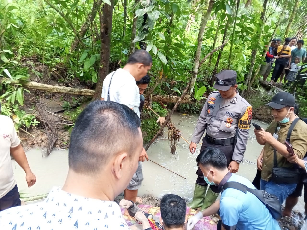 Hasanaha Zai Ditemukan Tewas Terapung Di Sungai Bofino, Nisbar
