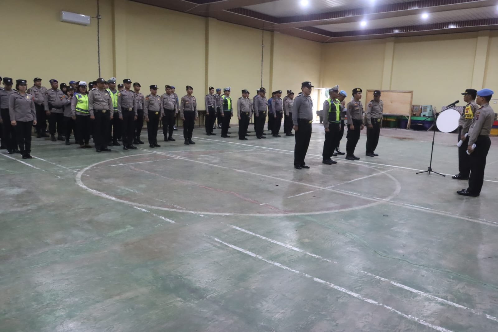 Polres Langkat Laksanakan Apel Pengamanan Ibadah Malam Natal