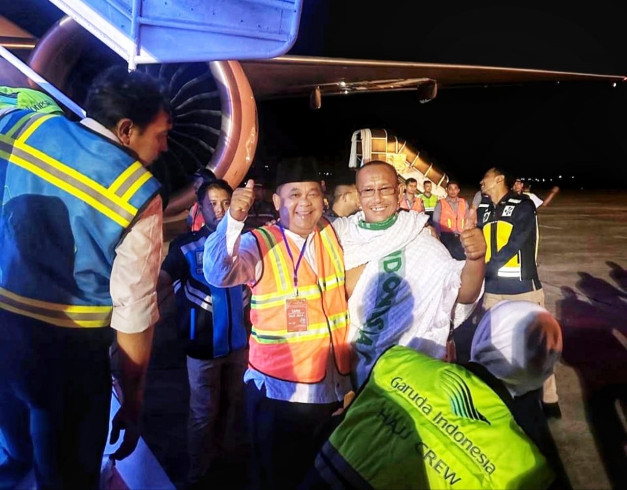 Pj Bupati Aceh Tamiang Lepas Calhaj Hingga Pintu Pesawat