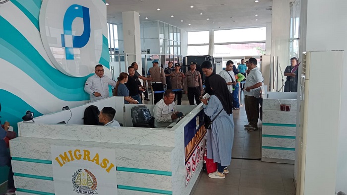 Puluhan WNI Dideportasi Dari Malaysia Melalui Pelabuhan Teluknibung