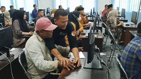 Seribuan Calon Panwascam Aceh Utara Ikuti CAT
