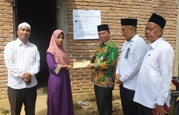 Kemenag Palas Bantu Modal Usaha Dua Peserta BLKK Ruhul Islam