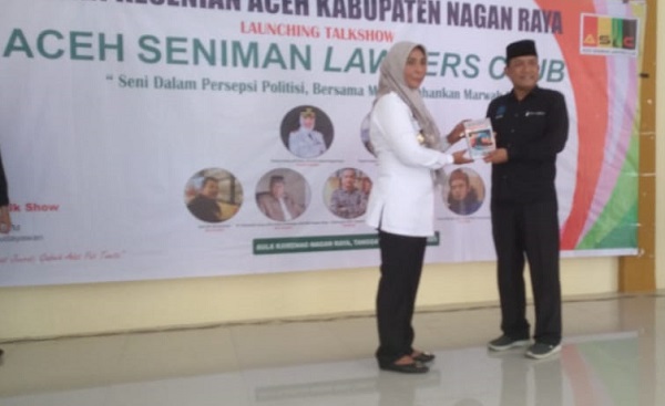 Pj Bupati Fitriany Buka Aceh Seniman Lawyers Club DKA Perdana 