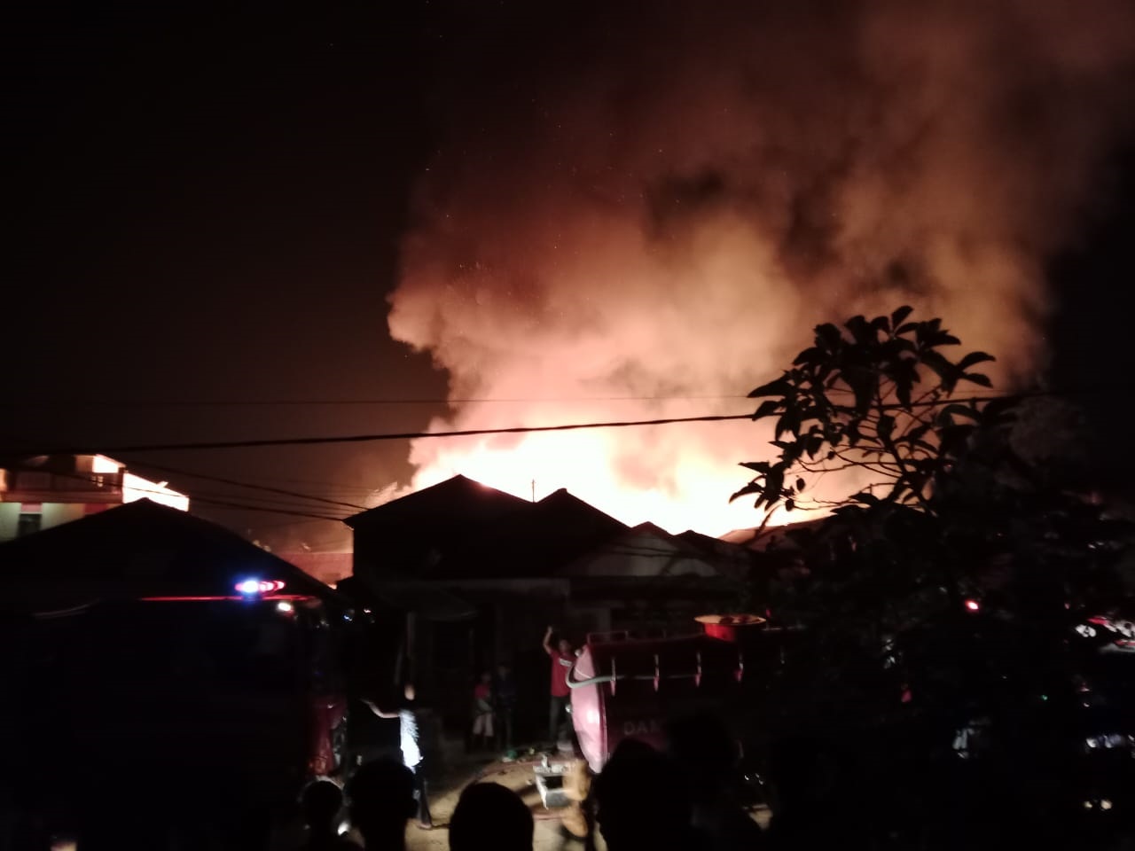 17 Rumah Terbakar Di Sibolga