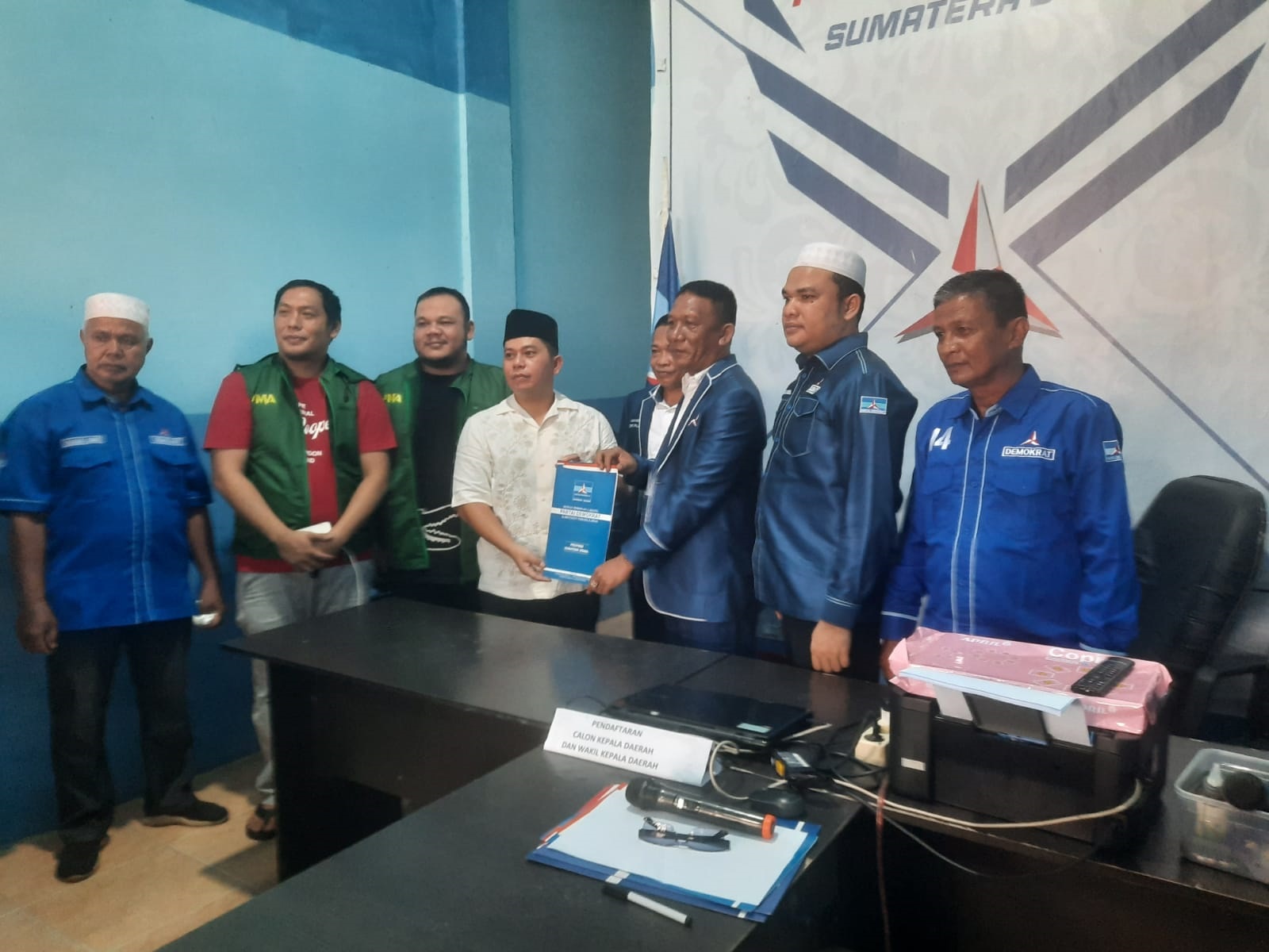 Partai Demokrat Terima Berkas Pendaftaran Putra Mahkota Untuk Balon Bupati Palas