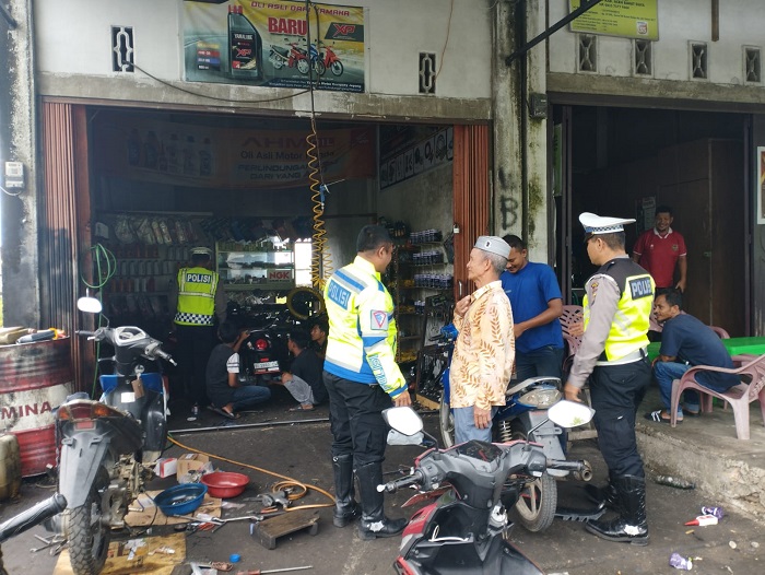 Tertibkan Jasa Pemasangan Knalpot Brong, Satlantas Datangi Sejumlah Bengkel