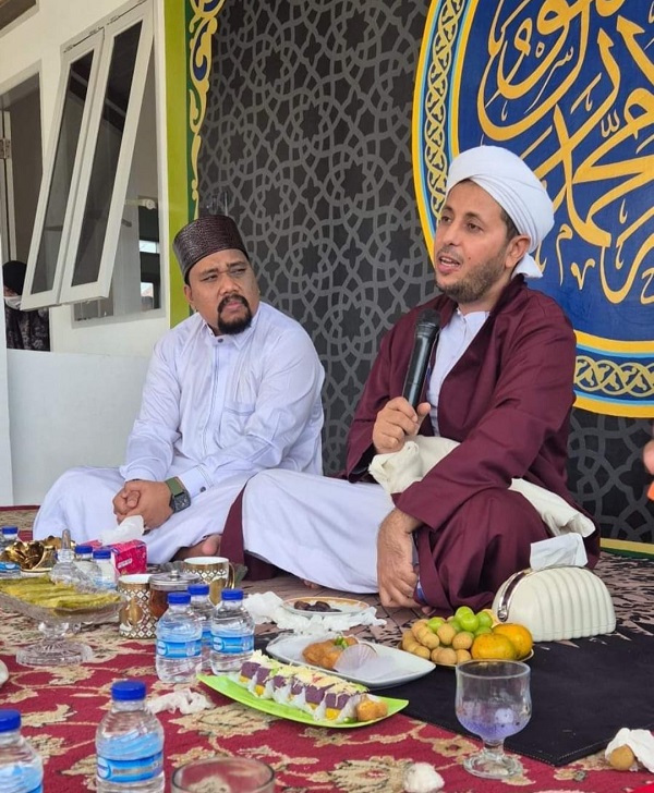 Ulama Dari Negeri Seribu Wali Isi Pengajian Di Bale Beton Dayah QAHA Lhokseumawe