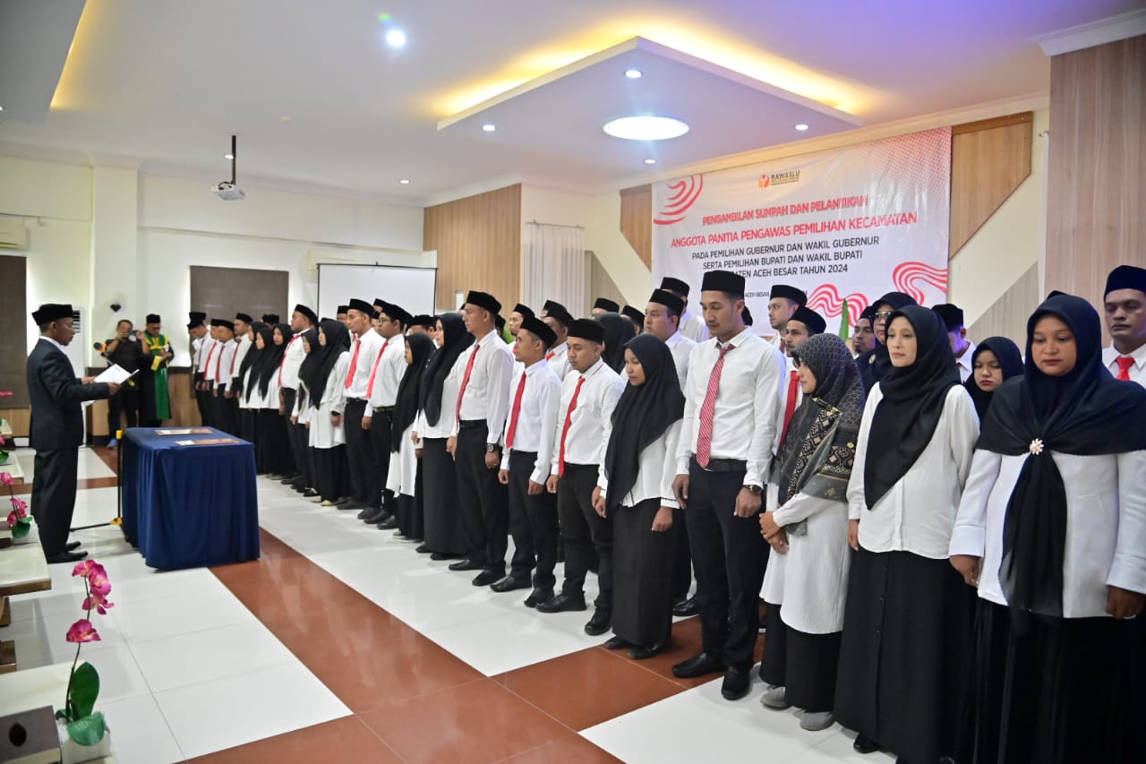Anggota Panwaslihcam Aceh Besar Dilantik
