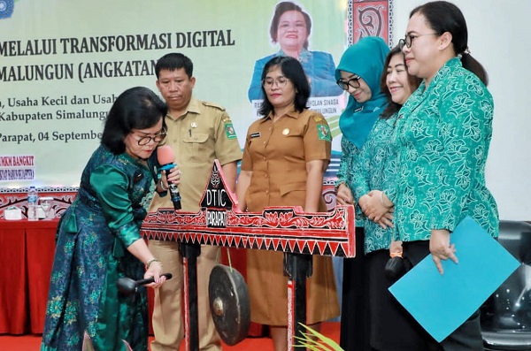 Sosialisasi Penguatan Fondasi Bisnis Melalui Transformasi Digital UP2K TP PKK