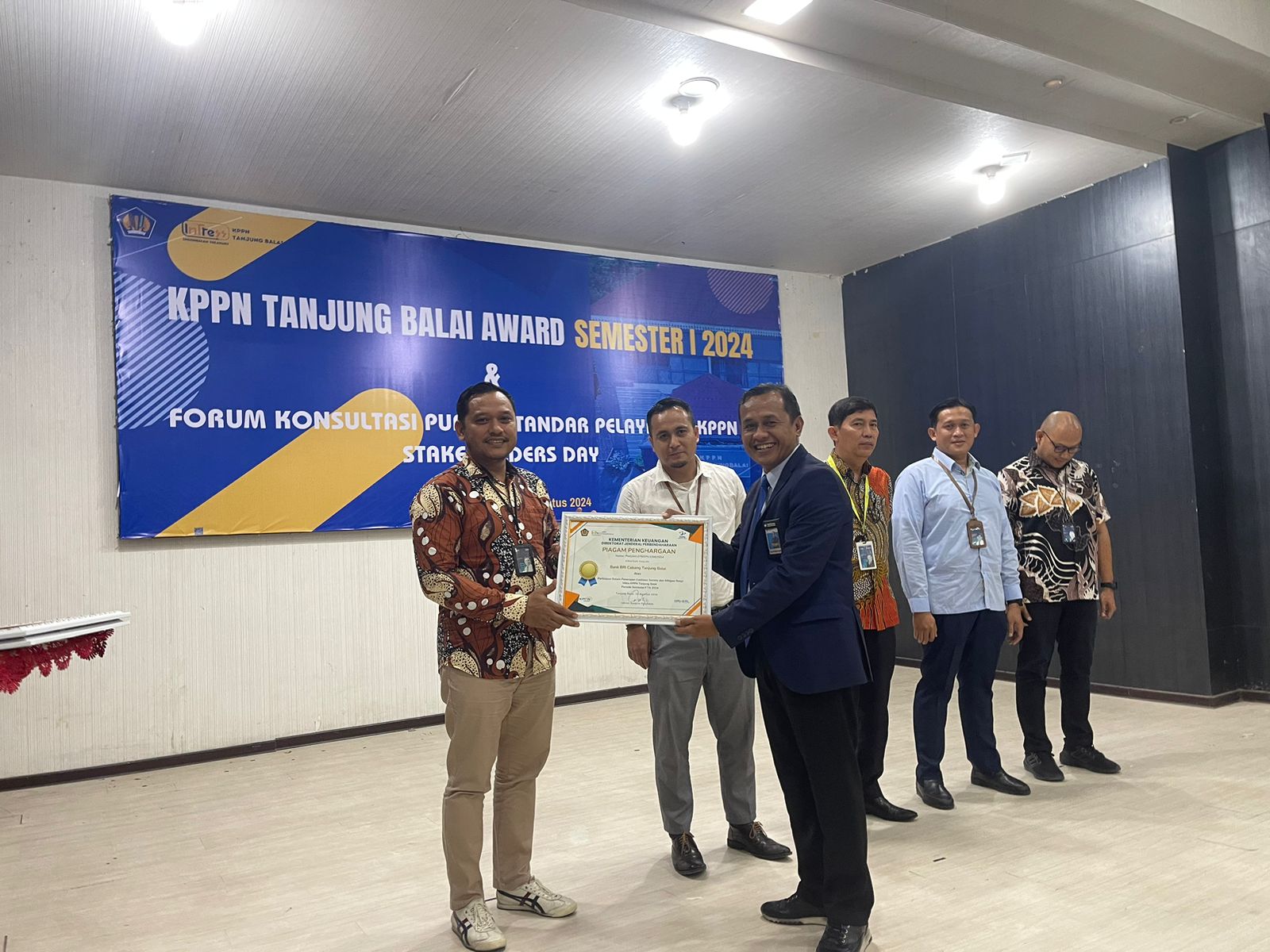 BRI BO Tanjungbalai Terima Penghargaan Atas Penerapan Cashless Society