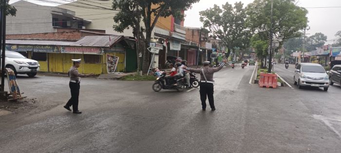 Polres Langkat Laksanakan Strong Point Cegah Laka Lantas