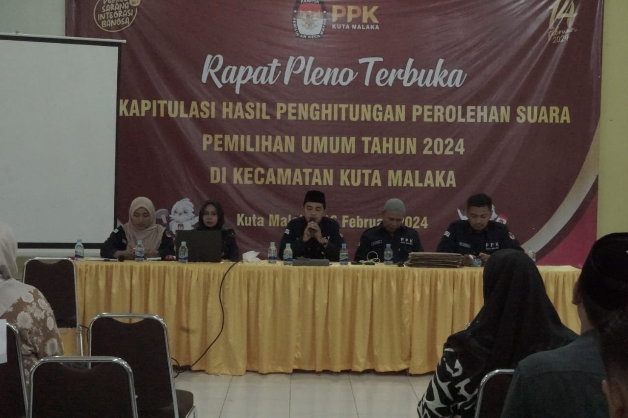 Rapat Pleno Rekapitulasi Surat Suara Pemilu Tingkat Kecamatan Dimulai
