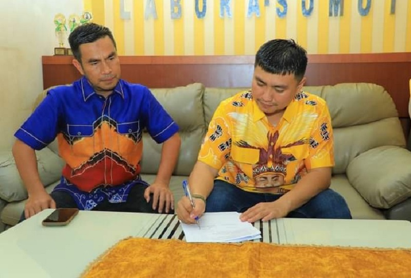Golkar Resmi Usung Pasangan Labura HEBAT