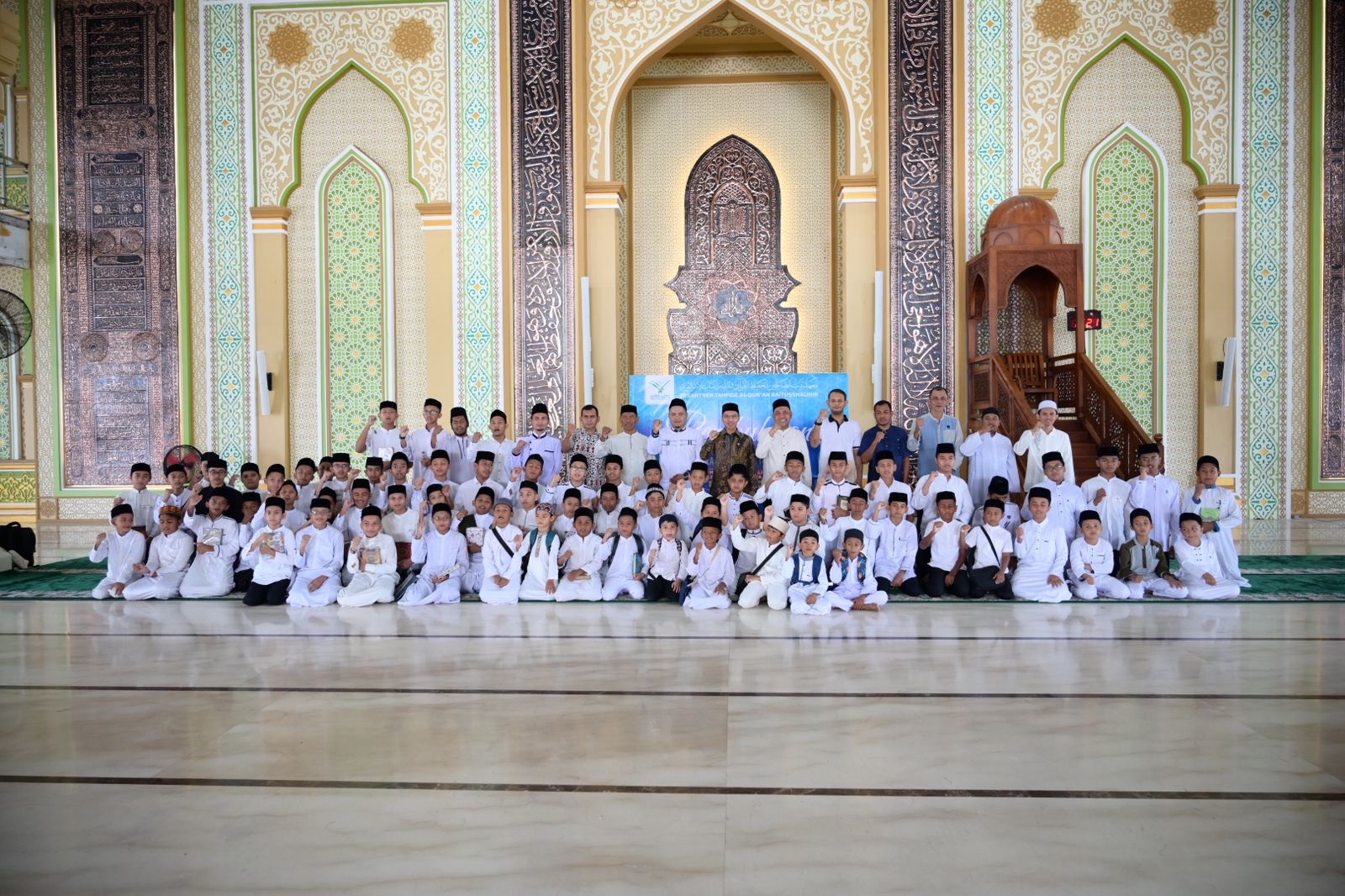 Ketua DPRK Banda Aceh Ajak Santri Gapai Kemuliaan Dengan Alqur'an