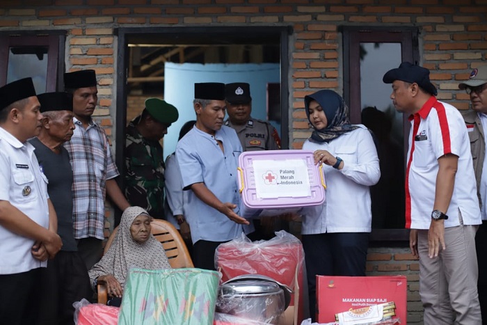 Wabup Madina Kunjungi Kebakaran Malintang