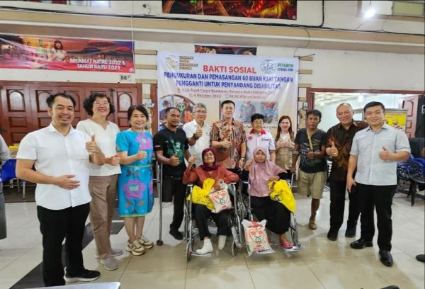 Penghuni Cemara Asri Dan Roda Kabajikan Peduli Lakukan Baksos