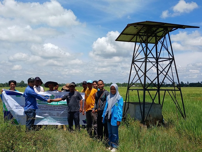 Tim PKM DRTPM Unsam Bekali Kelompok Tani Pesisir Teknologi Smart Irrigation Hybrid