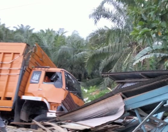 Tri Guswira Chaniago Tewas Diseruduk Truk Saat Sedang Tidur Di Rumah