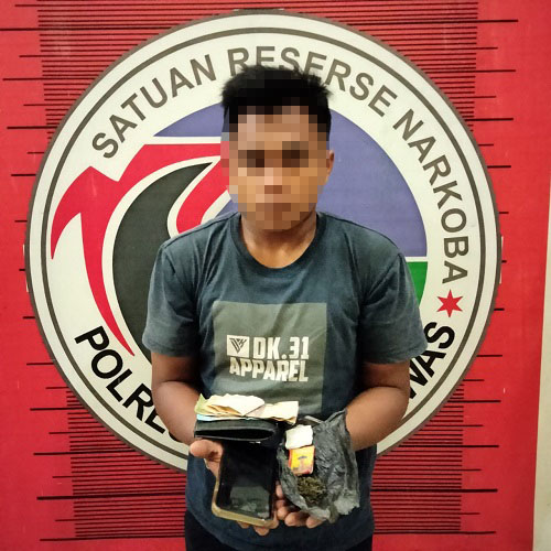 Polisi Ciduk Warga Hutaraja Tinggi Simpan Ganja