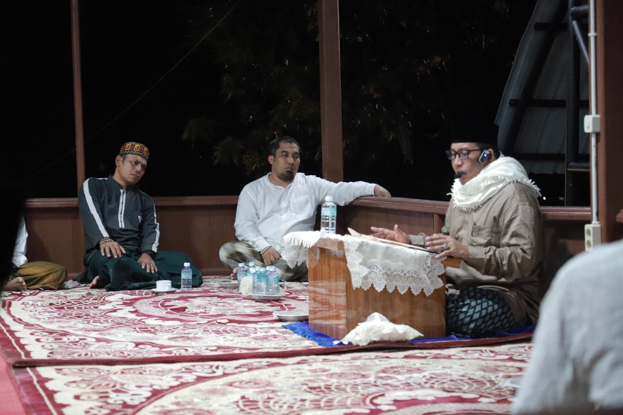 Halaqah Di Meuligoe, Abah Junaidi Bahas Seputar Puasa Ramadhan